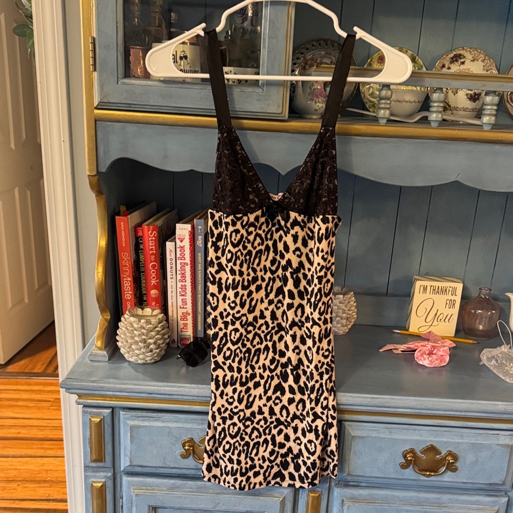 Leopard Print Lace Trim Chemise - Picture 2 of 6